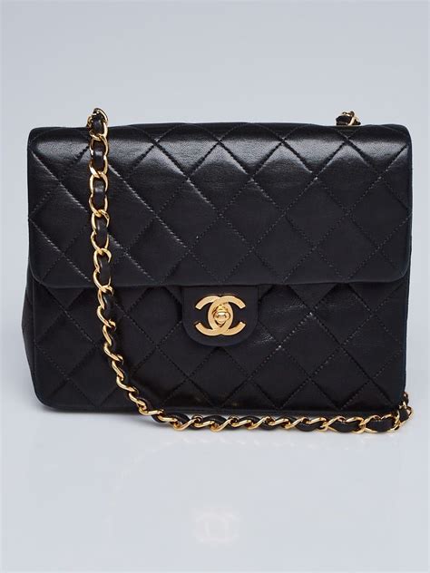 yoogi's closet Chanel bag